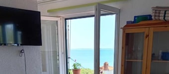 Apartments Julia - Studio Apartment Julia 5