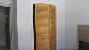 2 habitaciones, caja de seguridad en la habitación, escritorio y wifi