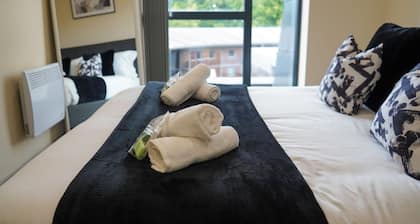 Luxury Apartment in Leeds City Centre by D-Luxe Properties - Free Netflix