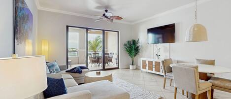 Télévision, lecteur de DVD, vidéothèque