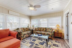 TV, DVD player, video library - Private home, walk to beach, backyard oasis, dog-friendly, W/D, & central A/C (North Myrtle Beach)