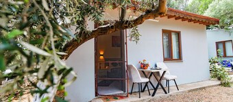 MADAM AFRODİT KONUKEVİ