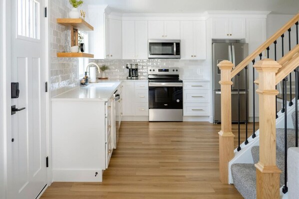 Fridge, microwave, oven, dishwasher