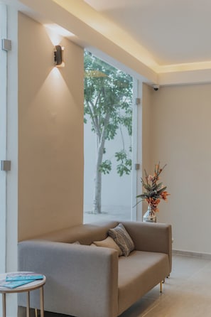 Reception - Hotel Chariot (Mérida)