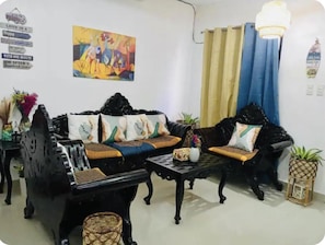 Apartment | Living area | TV