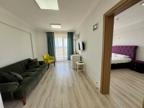 Deluxe Suite, Balcony, Sea View