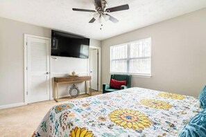 5 chambres, coffres-forts dans les chambres, lit parapluie, Wi-Fi