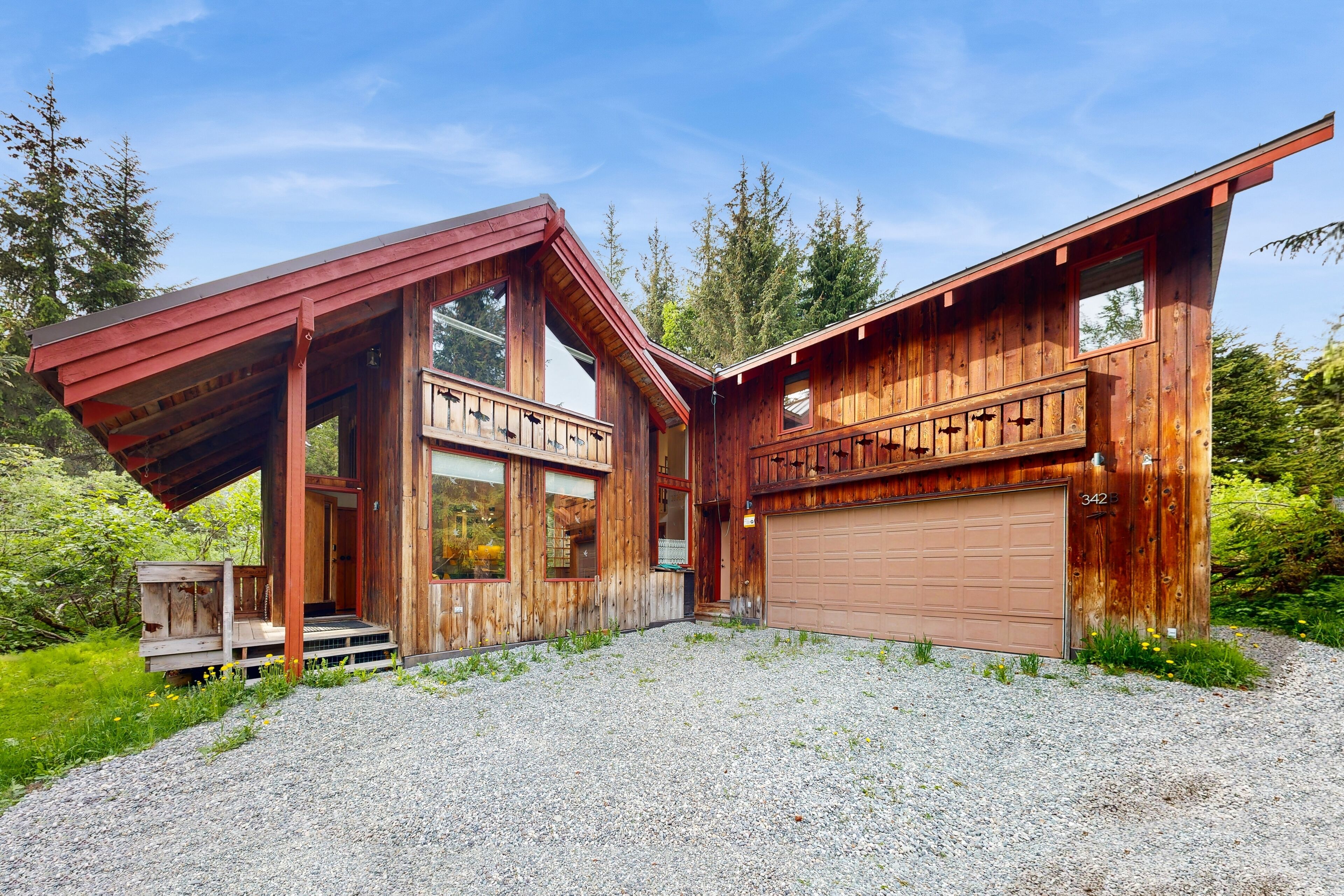 Cozy duplex w/ WiFi, fireplace, steps from Alyeska Resort