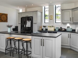 Geschirrspüler, Hochstuhl