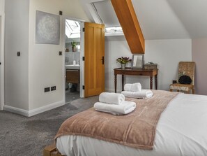 5 chambres, Wi-Fi gratuit, draps fournis