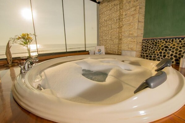 Suite Junior, vue sur la plage | Salle de bain