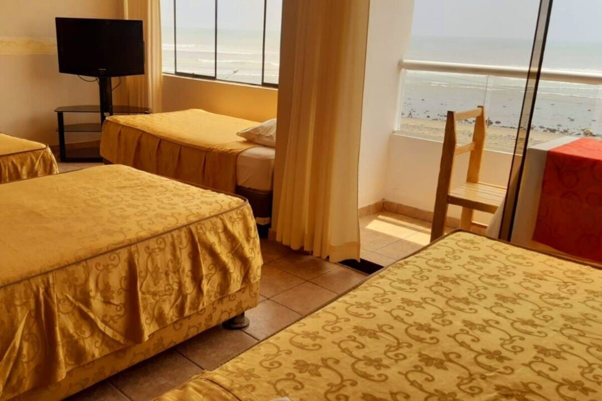 Standard Quadruple Room, Beach View | WiFi (free)