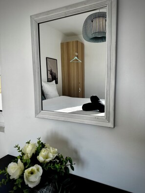 2 bedrooms, desk, iron/ironing board, travel cot