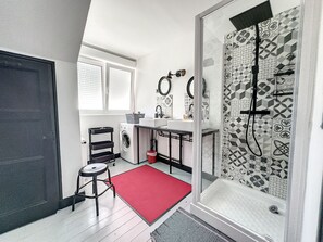 Shower, hair dryer, toilet paper - Le cabestan 700m from the sea with terrace and petanque court, pets welcome (Cayeux-sur-Mer)