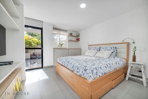 1 chambre, fer et planche à repasser, Wi-Fi, literie fournie