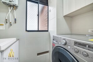 Interior - Acogedor apt con terraza tranquila/BBQ - Mónica 202 (Medellin)