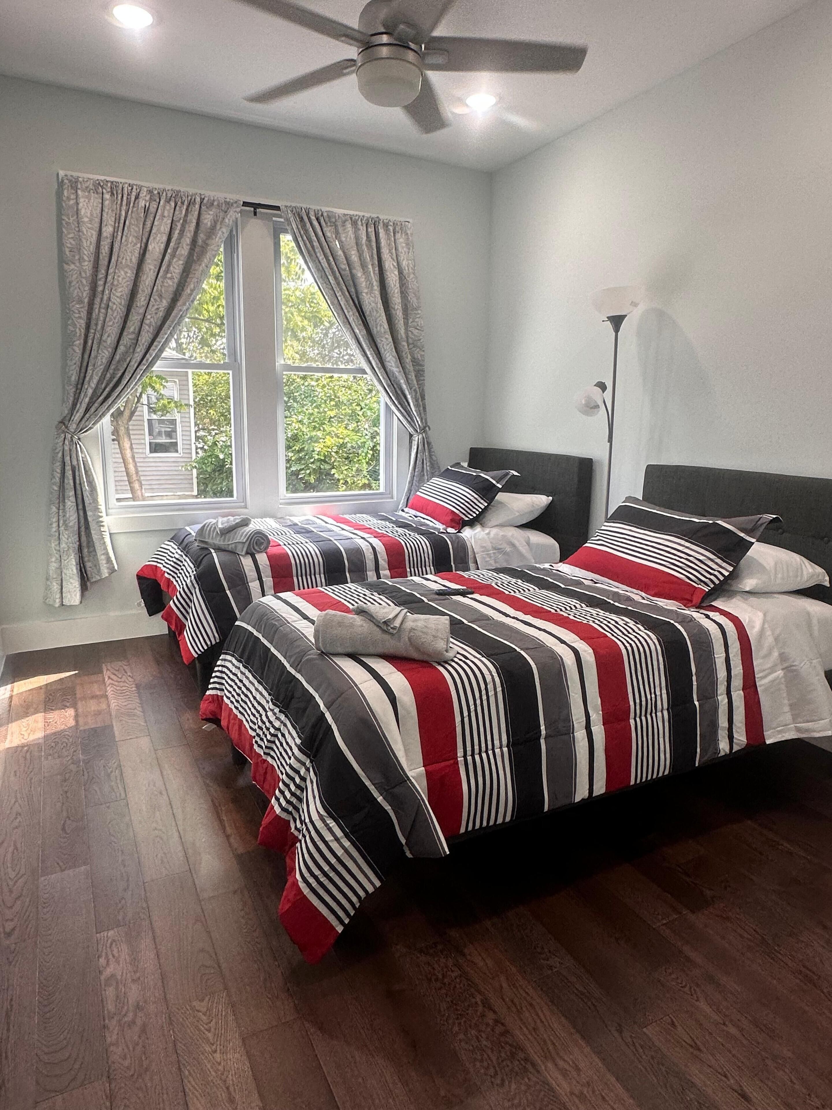 2 bedrooms, iron/ironing board, WiFi, bed sheets