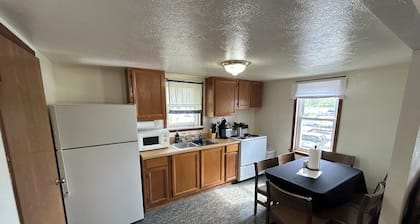 Stay at this Port Clinton guest unit w/boat/trailer parking & plug in, AC, WiFi!