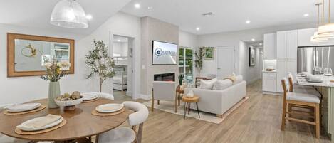 Smart TV y chimenea