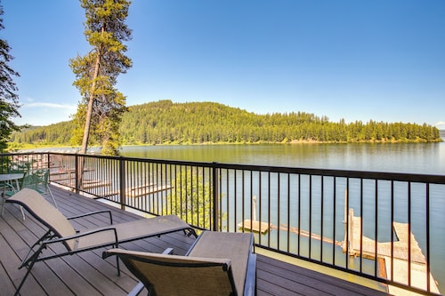 Beautiful Lake Coeur d'Alene Retreat: Deck & View!