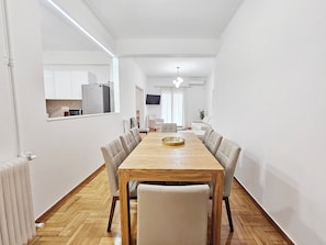 Superior Apartment, City View | In-room dining - Athens Divas One Paradise (Athens)