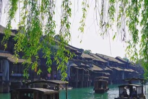 Unclassified image, 5 of 15, button - Yueman Xilou Theme Inn (Tongxiang)