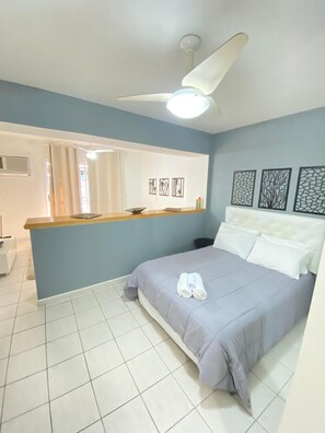 1 bedroom, iron/ironing board, WiFi, bed sheets - Sea View Apartment, Angra dos Reis. (Marinas Angra dos Reis)