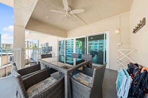 Apartment, Mehrere Betten (Jamaica Royale Beach View Tower - T32) | Speisen im Freien
