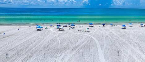 公寓客房, 多張床 (Jamaica Royale Beach View Tower - T32) | 海灘 | 位於海灘上