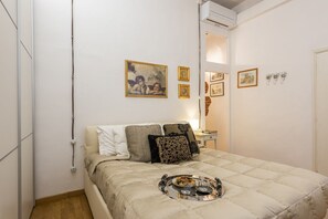 1 habitación, tabla de planchar con plancha y wifi 