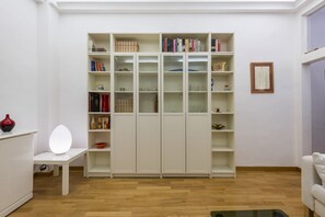 Interior - Charming Santo Spirito 1bdr apartment (Firenze)