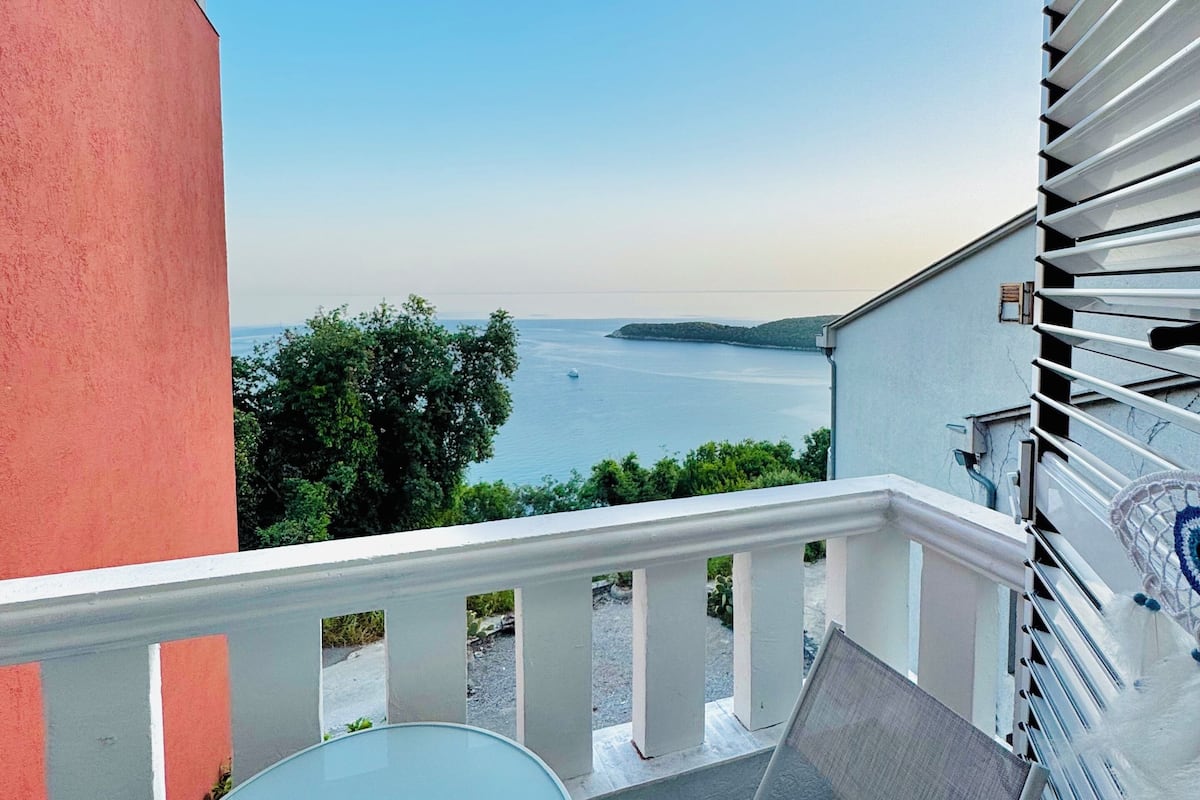 Comfort Triple Room | Terrace/patio