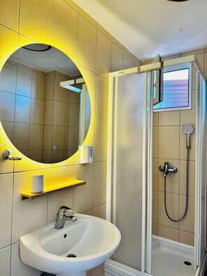 Bathroom - Budva Felix Suits (Budva)