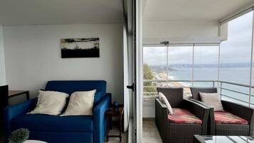 Smart TV, aparelho de som, escritórios