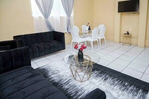 Smart TV, printers - Izimbalizethu (Johannesburg South)