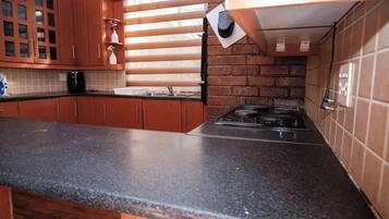 Fridge, microwave, stovetop, electric kettle