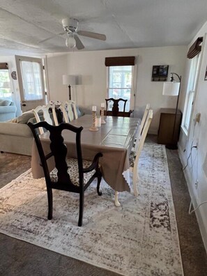 Dining - 502 Walnut in Lakeside (Lakeside)