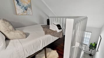 1 dormitorio, tabla de planchar con plancha, wifi gratis y ropa de cama
