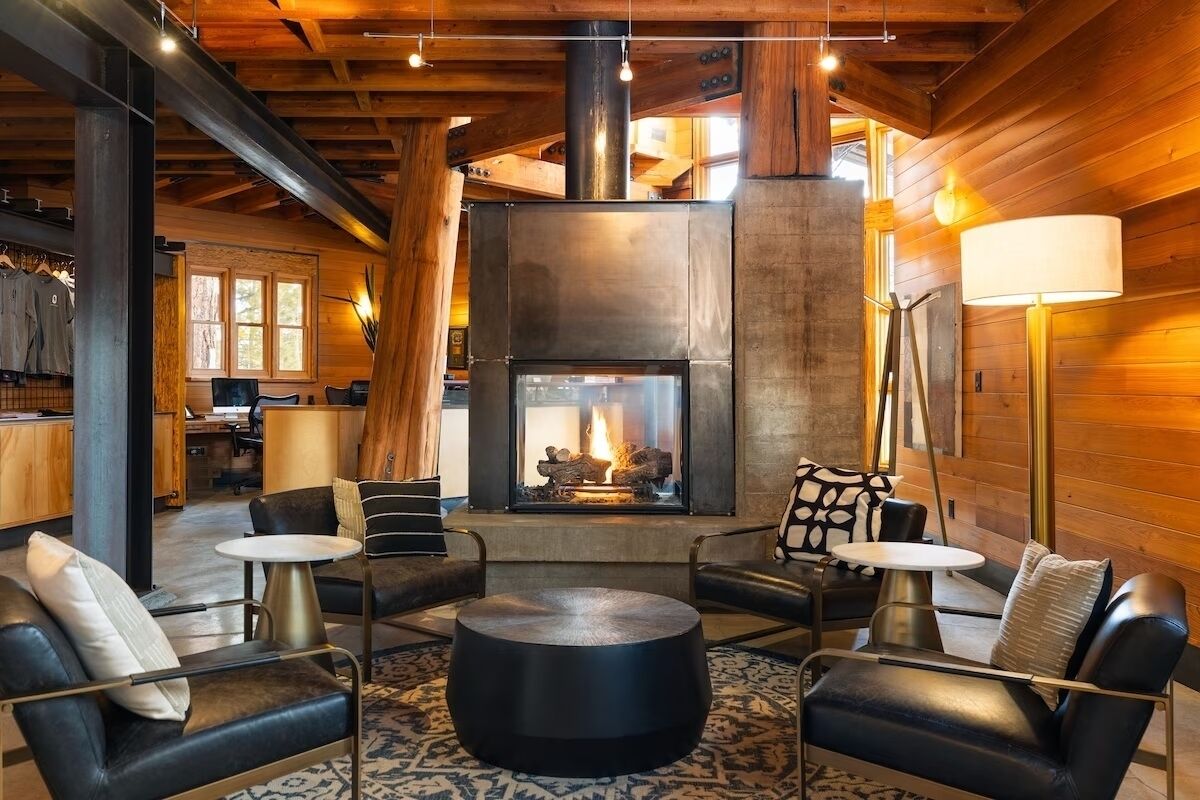 Mountain Ambience Stay Perfect For Skiing Enthusiasts With Heated Hot Tub - Truckee, CA