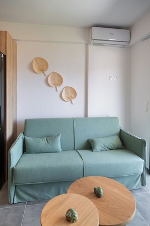 Flat-screen TV - Blue Icons Nikiana (Lefkada)
