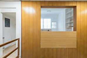 Living area - Victoria Wood Suite (Athens)