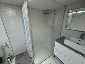Bathroom - Villa 4 pièces   Sanary sur Mer, (Sanary-sur-Mer)