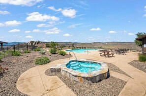 Pool - Meadow view (Brewster)