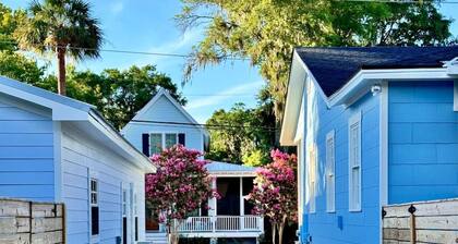 Newest Cottage Downtown. Pets are allowed