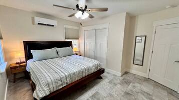 2 bedrooms, desk, iron/ironing board, WiFi