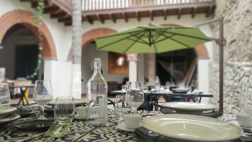 Deluxe-Zimmer | Terrasse/Patio