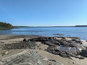 ビーチ、サンラウンジャー