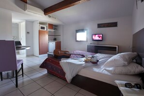 1 bedroom, free WiFi