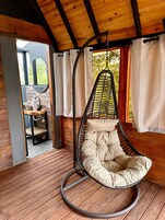 Luxury Bungalow, Mountain View | 1 bedroom, laptop workspace, blackout drapes, free WiFi