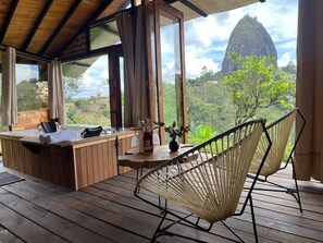 1 chambre, espace de travail pour ordinateur portable